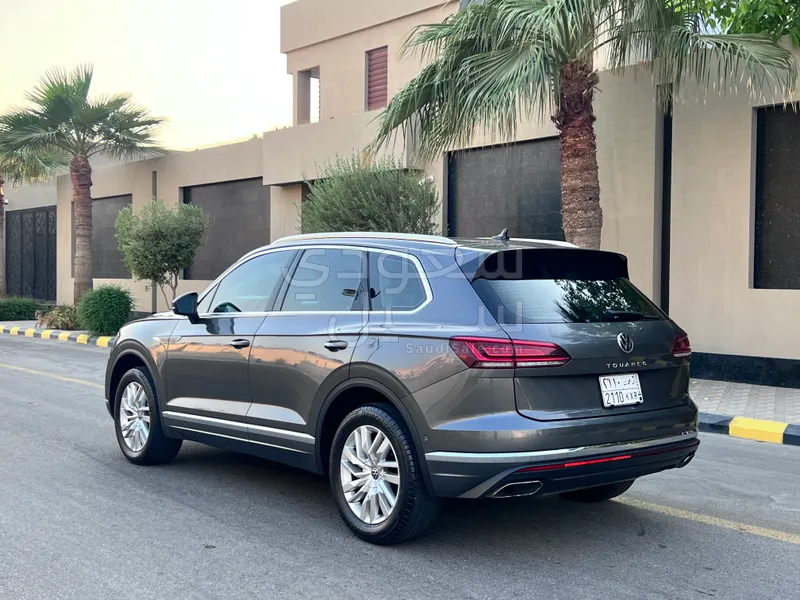 2023 Volkswagen Touareg