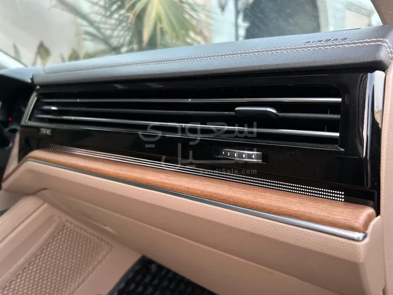 2023 Volkswagen Touareg