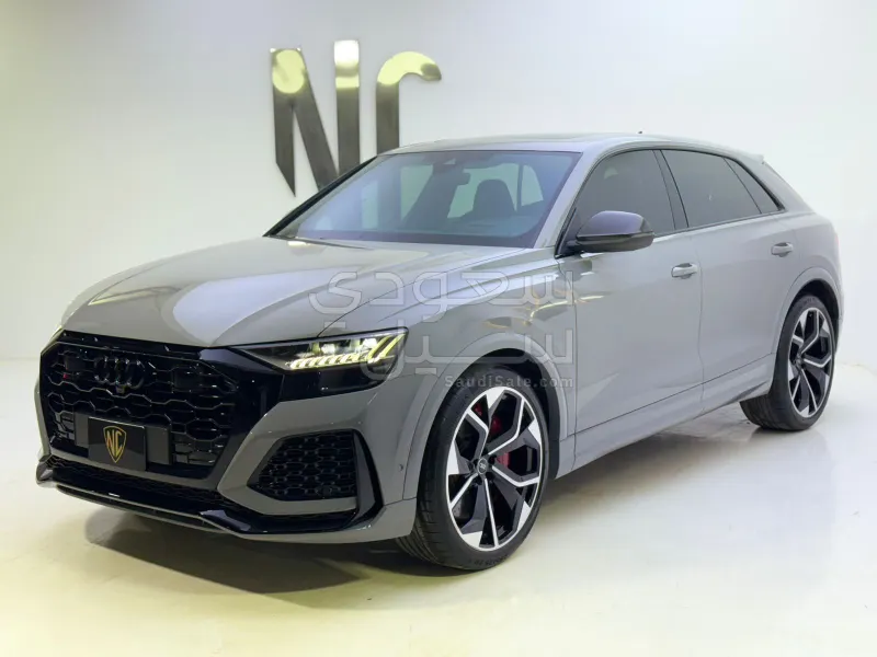 2023 Audi Q8 RS