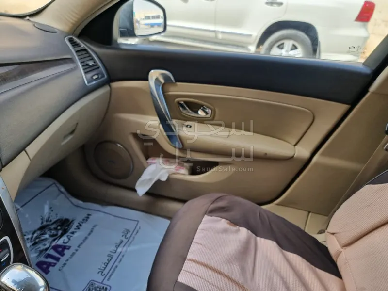 2014 رينو ســـافران
