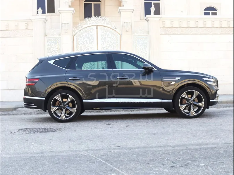 2025 Genesis GV 80