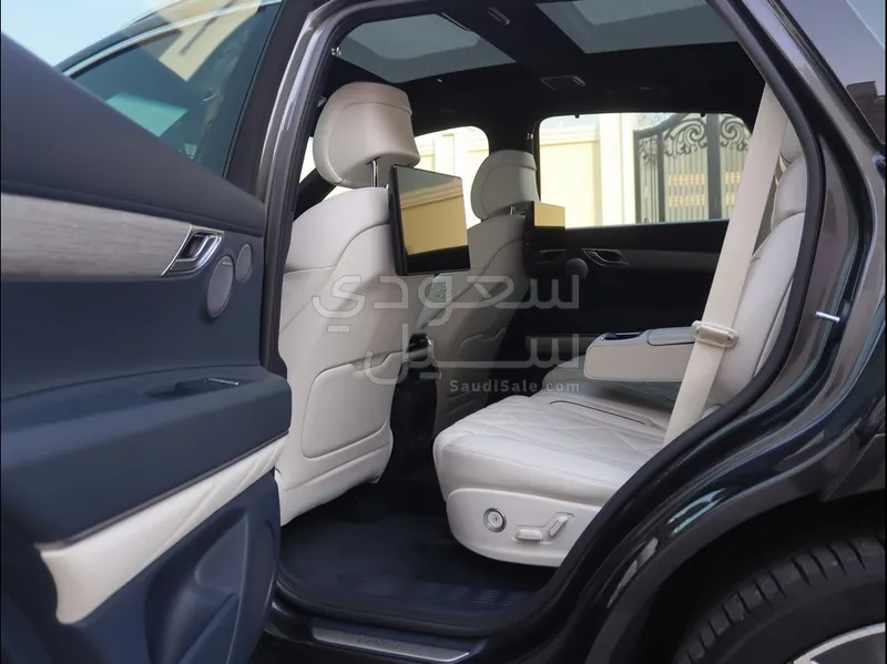 2025 Genesis GV 80