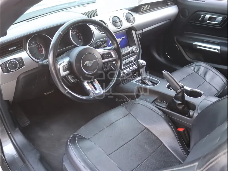 2020 Ford Mustang EcoBoost Premium