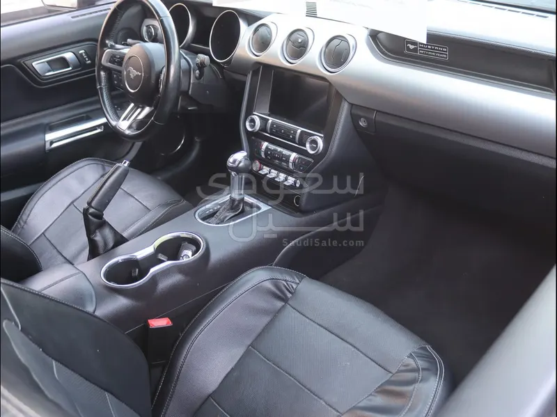 2020 Ford Mustang EcoBoost Premium