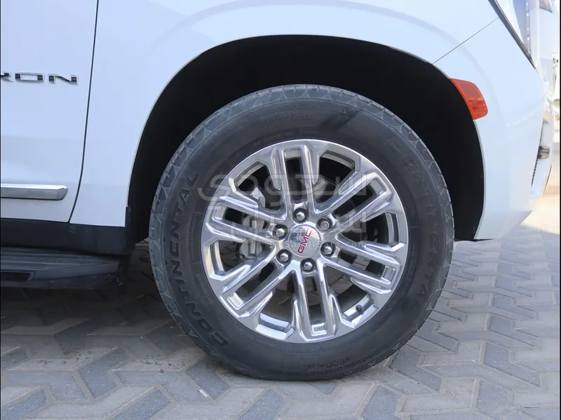 2022 GMC Yukon SLT