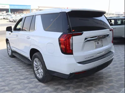 2022 GMC Yukon SLT