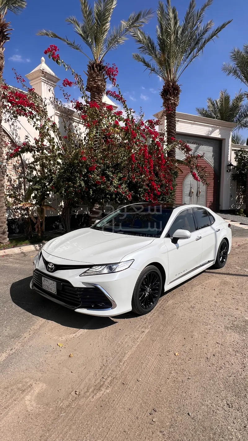 2023 Toyota Camry Grande