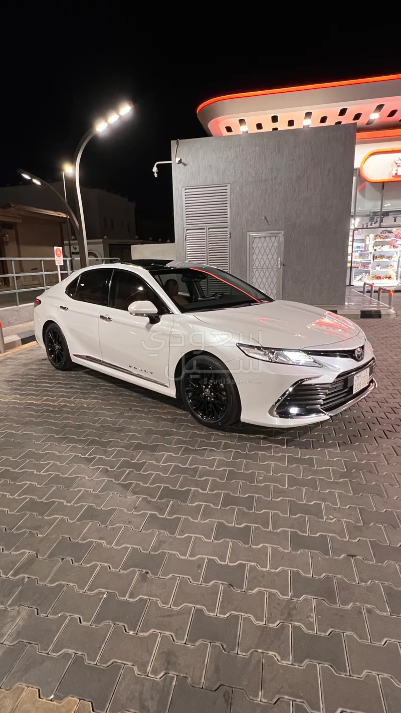 2023 Toyota Camry Grande