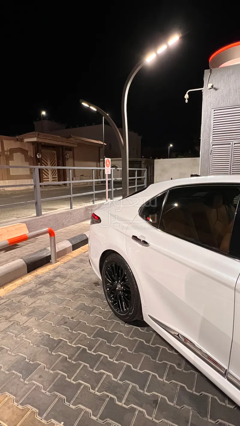 2023 Toyota Camry Grande