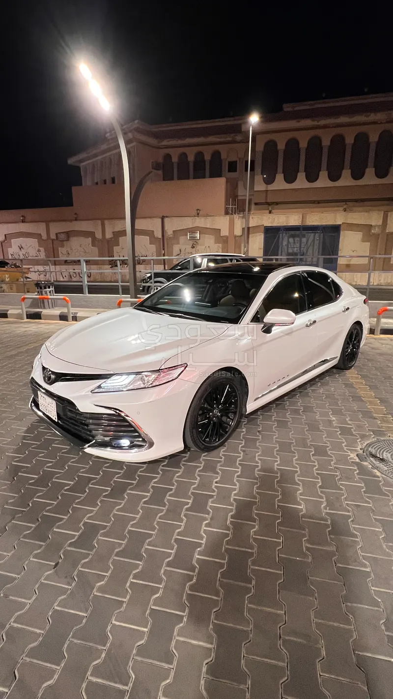 2023 Toyota Camry Grande