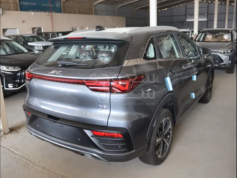 2025 JAC J6