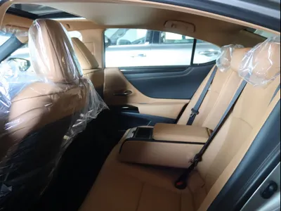 2025 Lexus ES 250