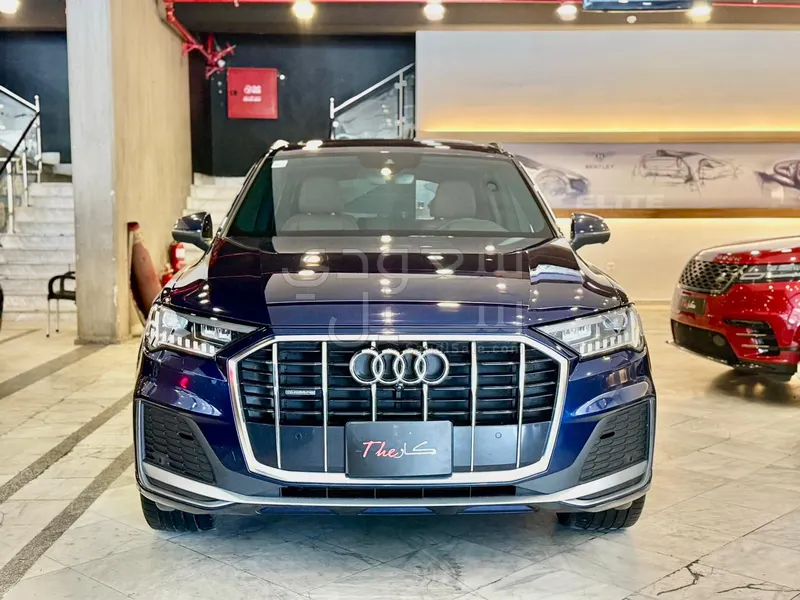 2021 Audi Q7 S line
