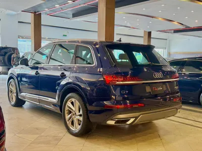 2021 Audi Q7 S line