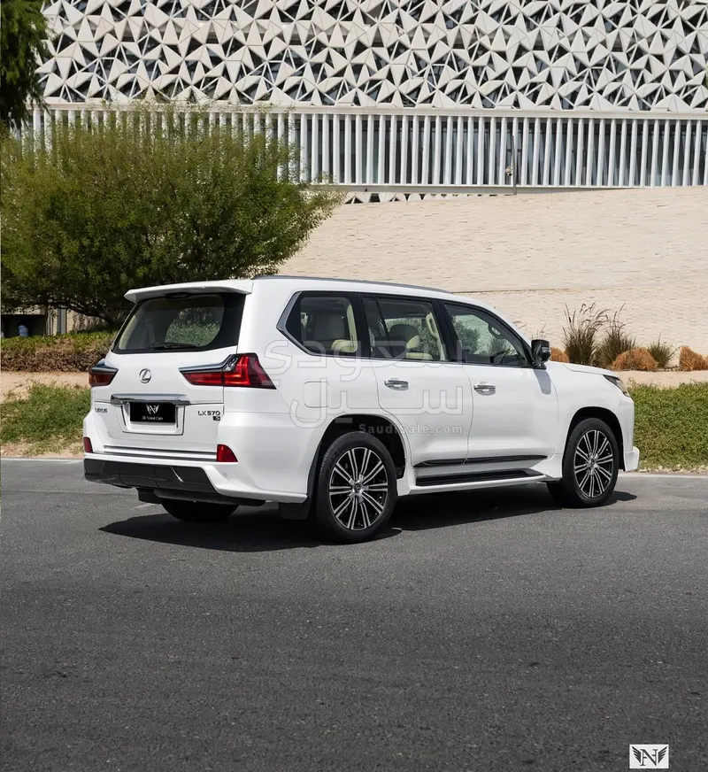 2019 Lexus LX 570 S