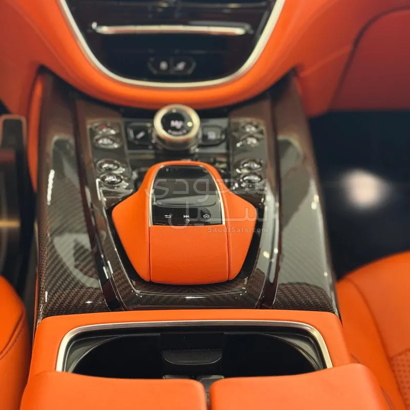 2024 Aston Martin DB X 707