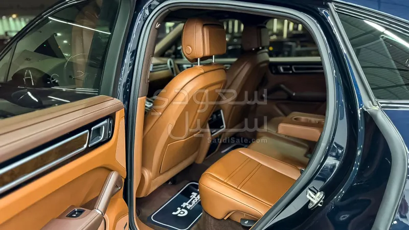 2022 Porsche Cayenne Coupe