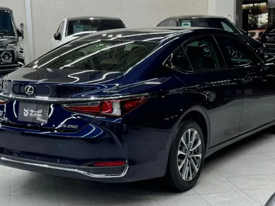 2025 Lexus ES 250