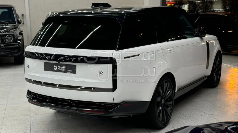 2023 Land Rover Range Rover SV Autobiography