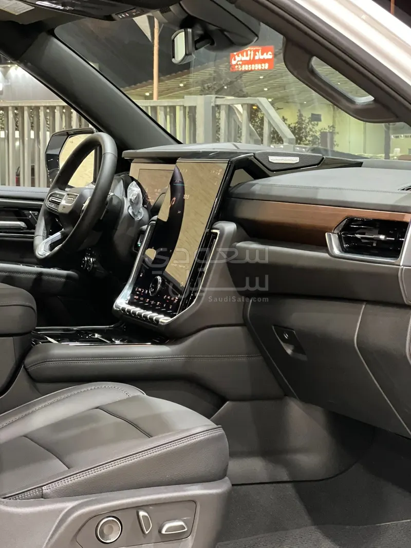 2025 GMC Yukon Denali
