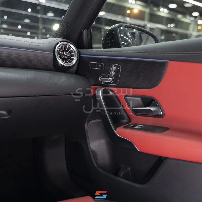 2023 Mercedes-Benz A 35 AMG