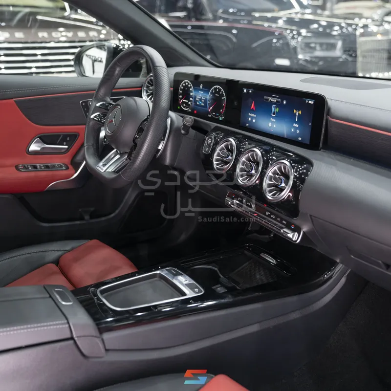 2023 Mercedes-Benz A 35 AMG