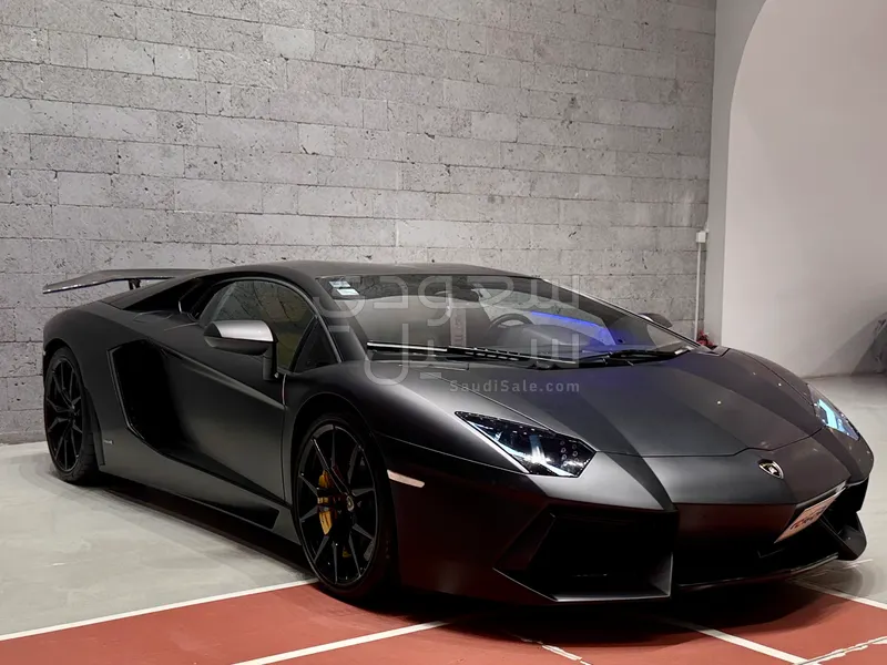 2015 Lamborghini Aventador LP 700-4