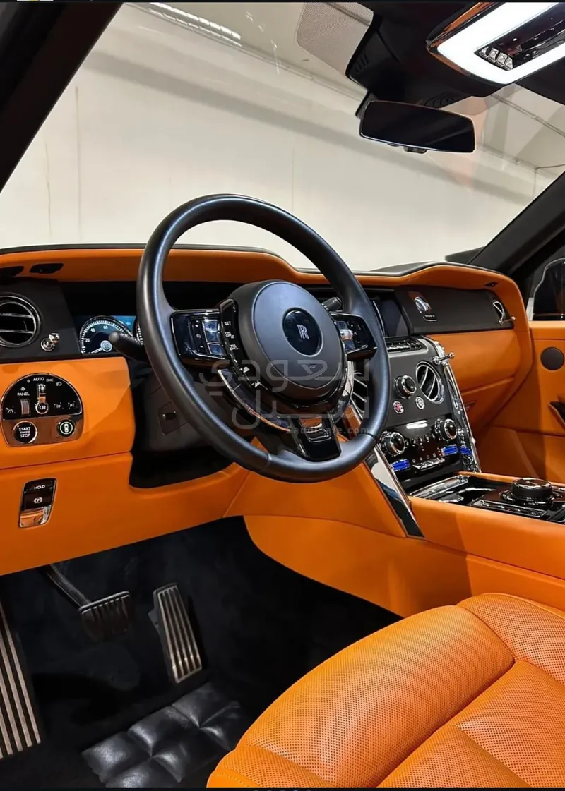 2020 Rolls-Royce Cullinan Silver Badge
