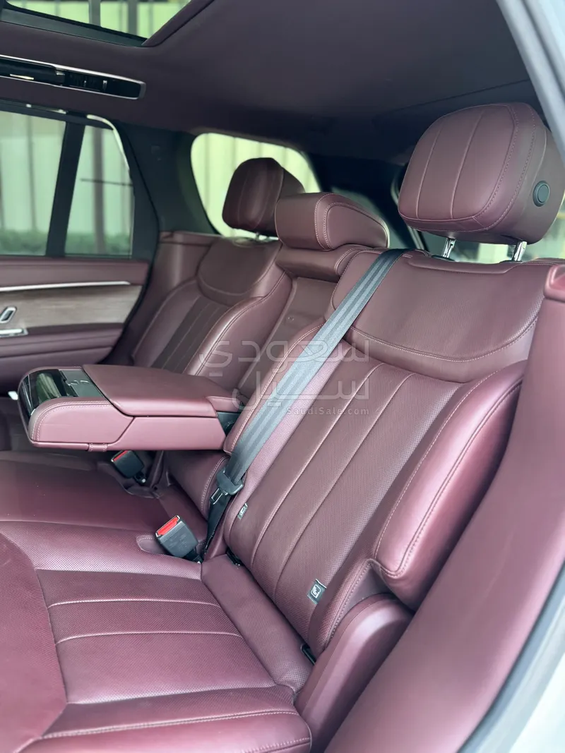 2023 Land Rover Range Rover Vogue SE