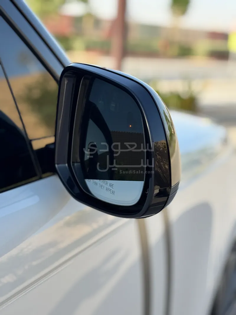2023 Land Rover Range Rover Vogue SE