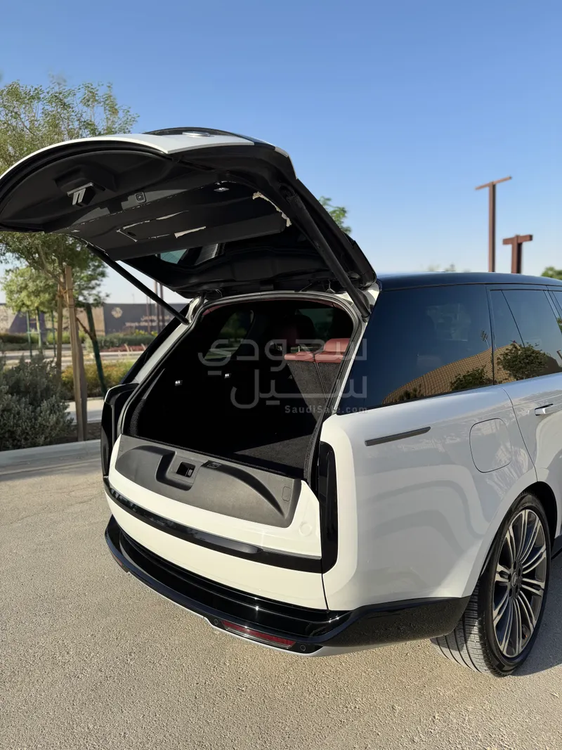 2023 Land Rover Range Rover Vogue SE