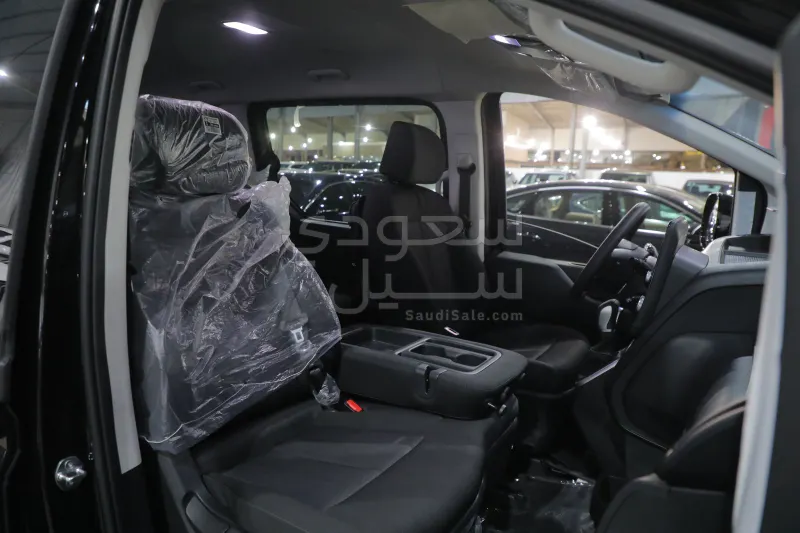 2024 Hyundai Staria