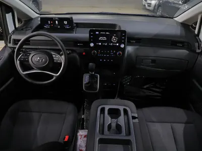 2024 Hyundai Staria