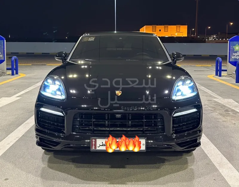2021 Porsche Cayenne Coupe GTS