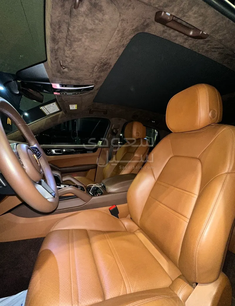 2021 Porsche Cayenne Coupe GTS