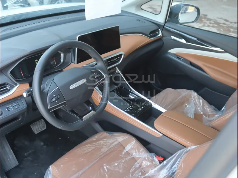2025 ماكسيوس جي 50