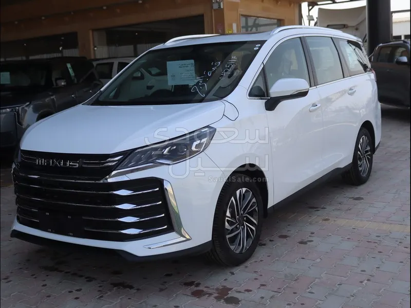 2025 ماكسيوس جي 50