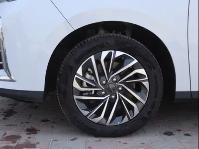 2025 ماكسيوس جي 50
