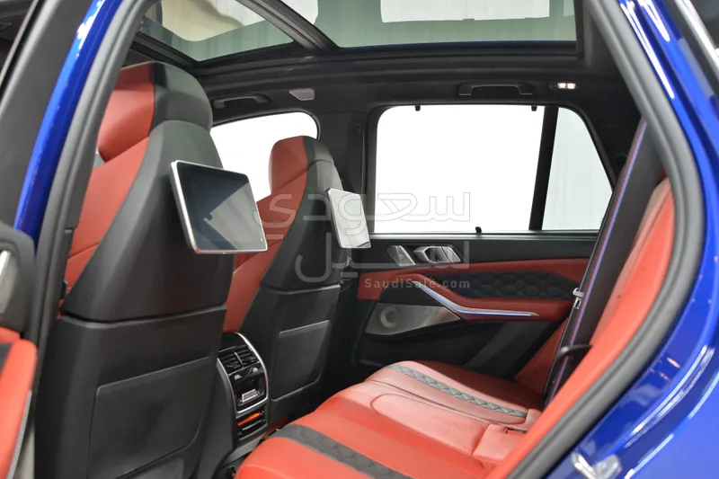 2022 BMW X Series 5M competition
