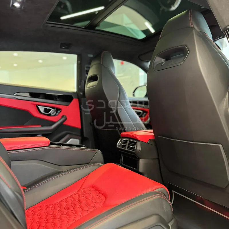 2022 لمبرجيني اوروس