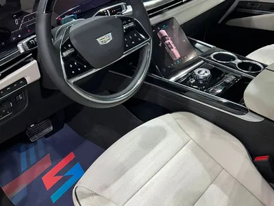 2025 كاديلاك اسكاليد سبورت