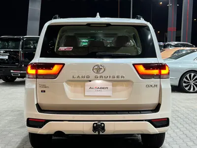 2025 Toyota Land Cruiser GXR 2