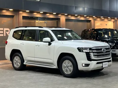 2025 Toyota Land Cruiser GXR 2