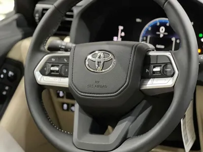 2025 Toyota Land Cruiser GXR 2