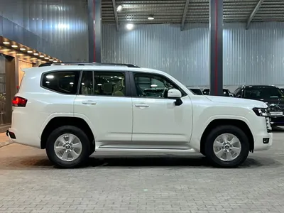 2025 Toyota Land Cruiser GXR 2