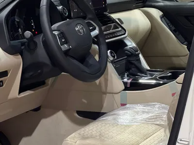 2025 Toyota Land Cruiser GXR 2