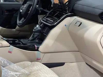 2025 Toyota Land Cruiser GXR 2