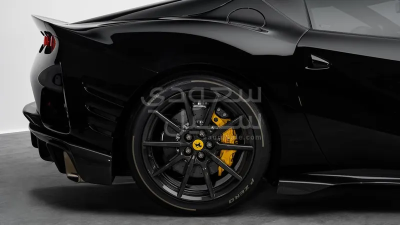 2024 Ferrari 812 Competizione