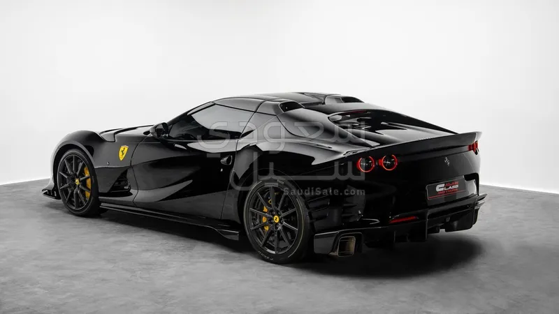 2024 Ferrari 812 Competizione