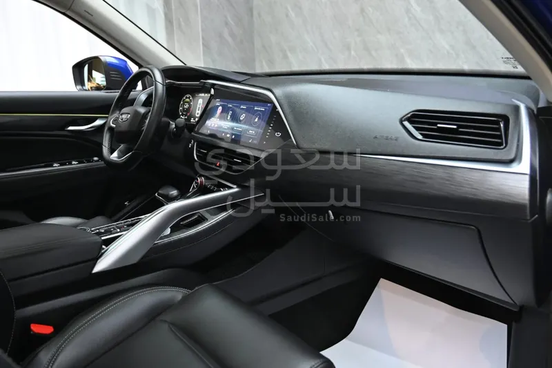 2022 Geely Tugella standard